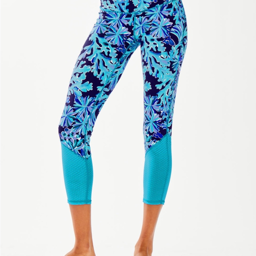 Lilly Pulitzer Luxletic 24" Weekender Midi Legging  Bright Navy In Too Deep XXS
